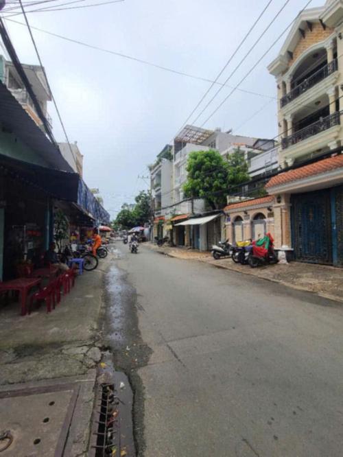 Mặt đường 2 chiều, sổ đỏ hậu, 2 mặt tiền -  Kinh doanh ngonn, sở hữu ngay!